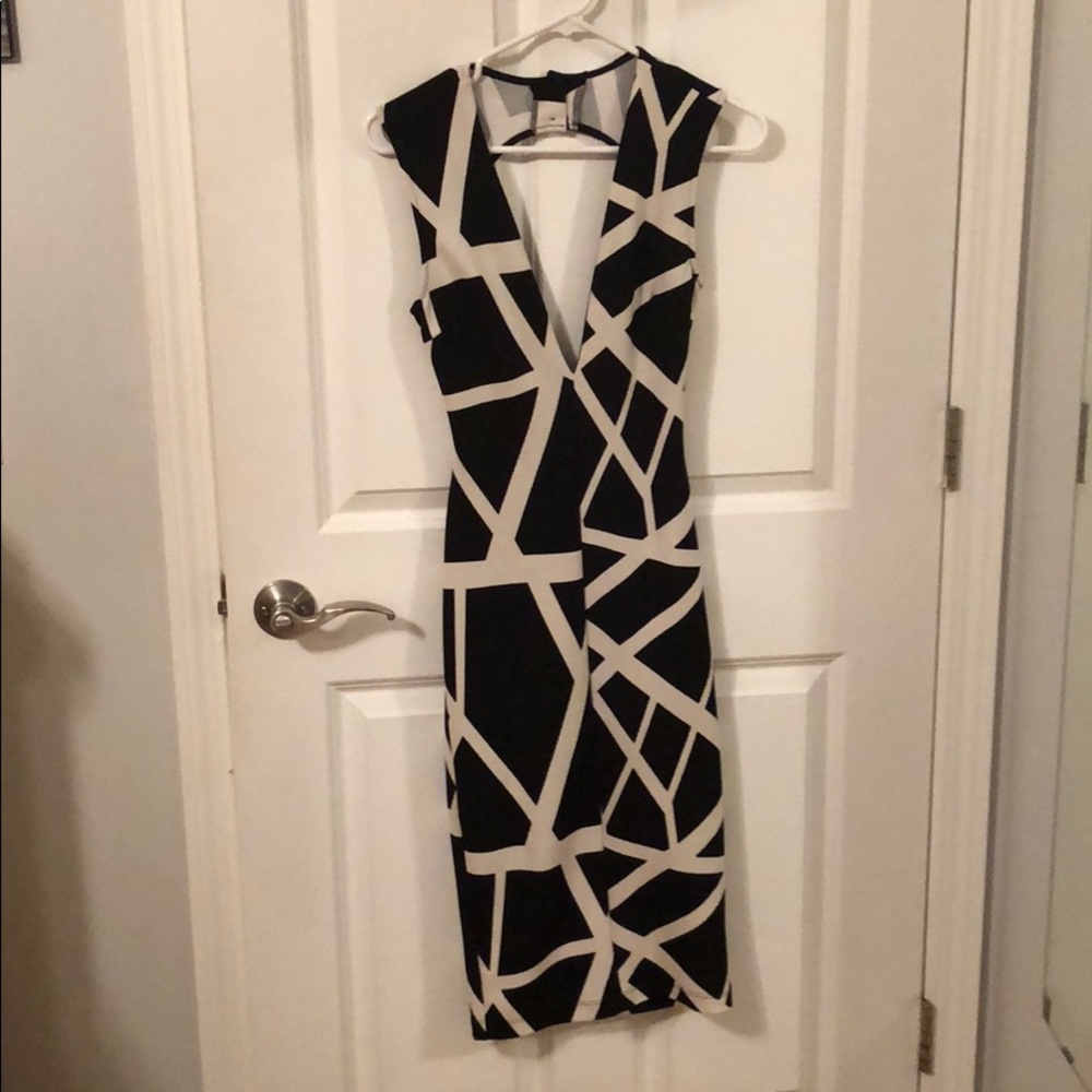 Geo pattern open back midi
